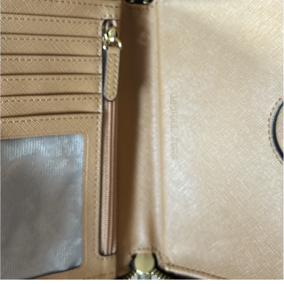 Michael Kors Jet Set Wristlet Wallet Phone Case Travel Large Flat Zip - Picture 4 of 6